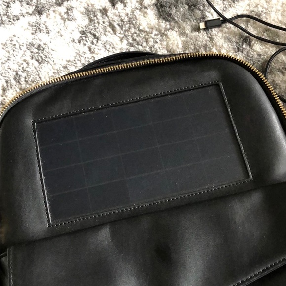 Solar-Powered Backpack - Picture 2 of 5